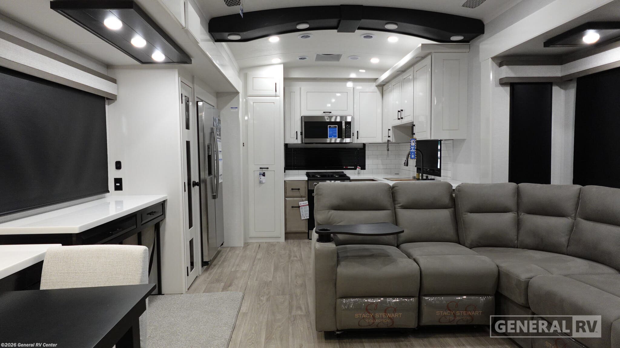 2027 Jayco Pinnacle 38FBRK - New Fifth Wheel For Sale by General RV Center in Brownstown Township, Michigan