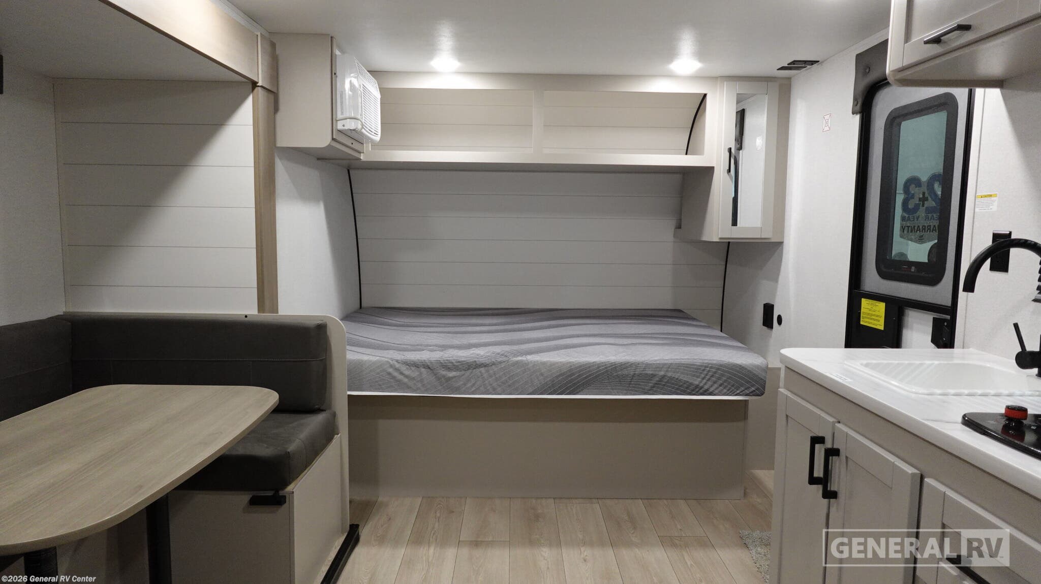 New 2026 Jayco Jay Flight SLX 178DBS available in Brownstown Township, Michigan