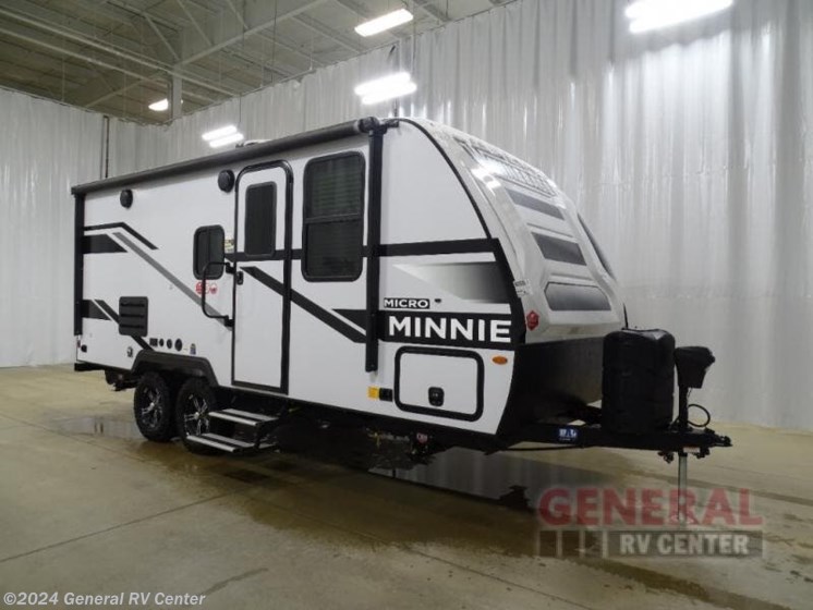 New 2023 Winnebago Micro Minnie 2108DS available in Mount Clemens, Michigan