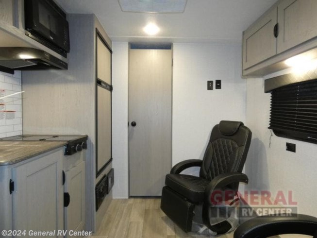 2024 Clipper 18FQ by Coachmen from General RV Center in Mount Clemens, Michigan