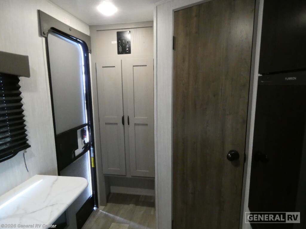 2025 Coachmen Clipper 14CR - New Travel Trailer For Sale by General RV Center in Mount Clemens, Michigan