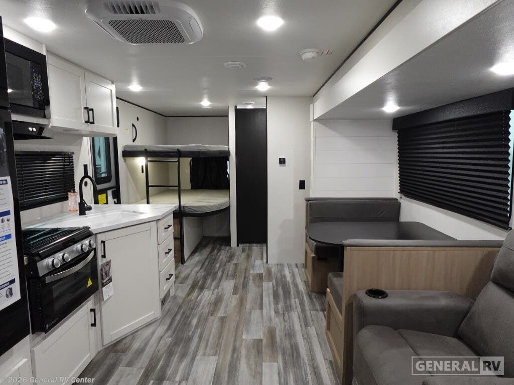 2026 Jayco Flight 263BHS - New Travel Trailer For Sale by General RV Center in Mount Clemens, Michigan