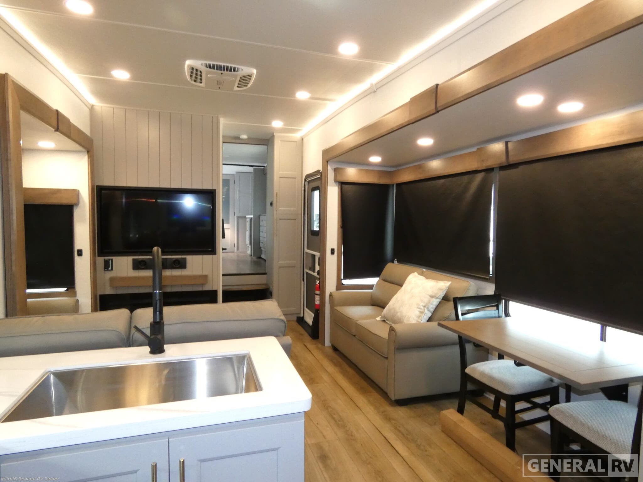 Used 2025 Alliance RV Paradigm 382RK available in Mount Clemens, Michigan