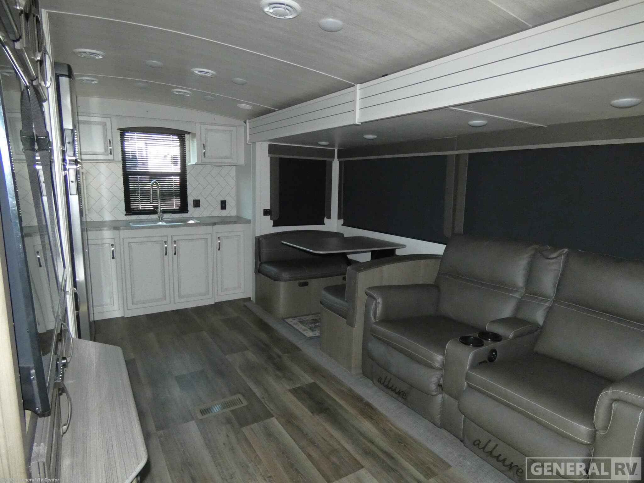 2022 Keystone Cougar 30RKD - Used Travel Trailer For Sale by General RV Center in Mount Clemens, Michigan