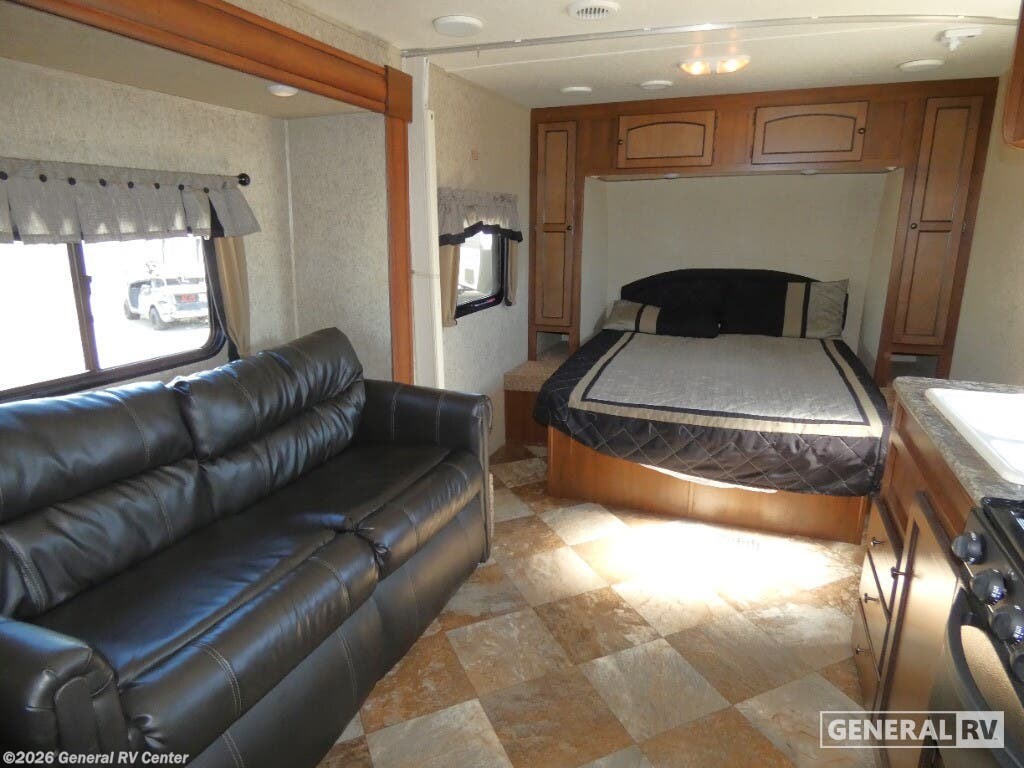 Used 2015 Skyline Nomad 204 available in Mount Clemens, Michigan
