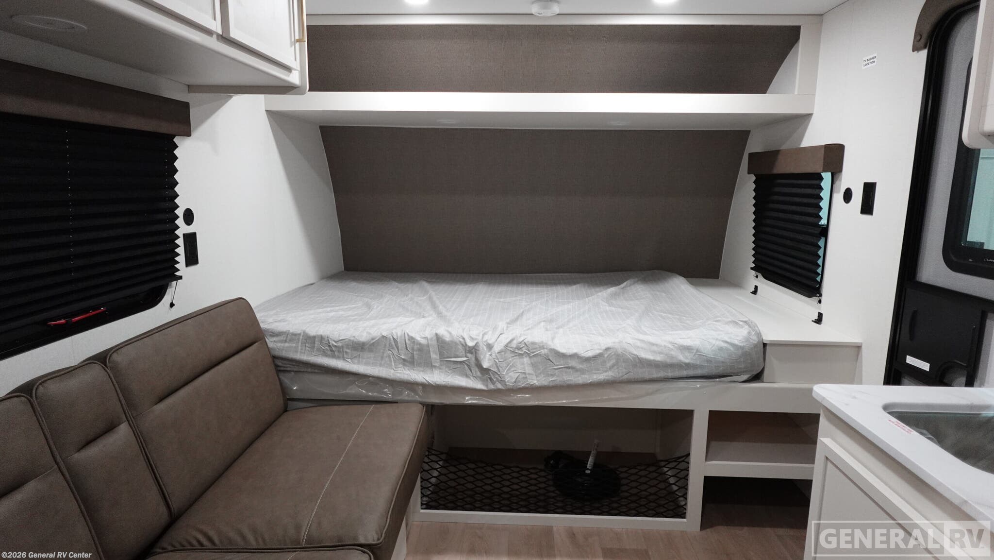 New 2026 Grand Design Transcend One 151BH available in Mount Clemens, Michigan