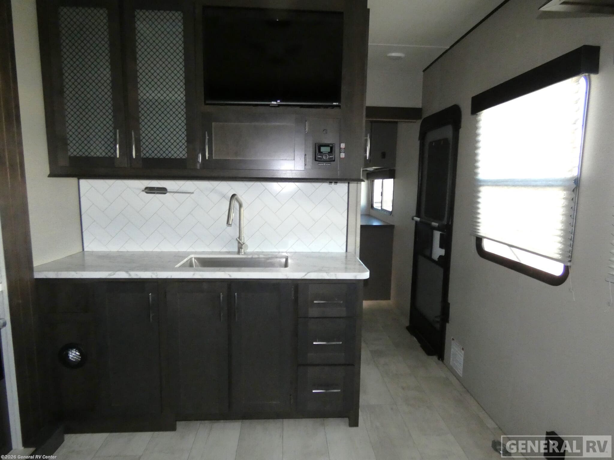 Used 2022 Grand Design Momentum G-Class 25G available in Mount Clemens, Michigan