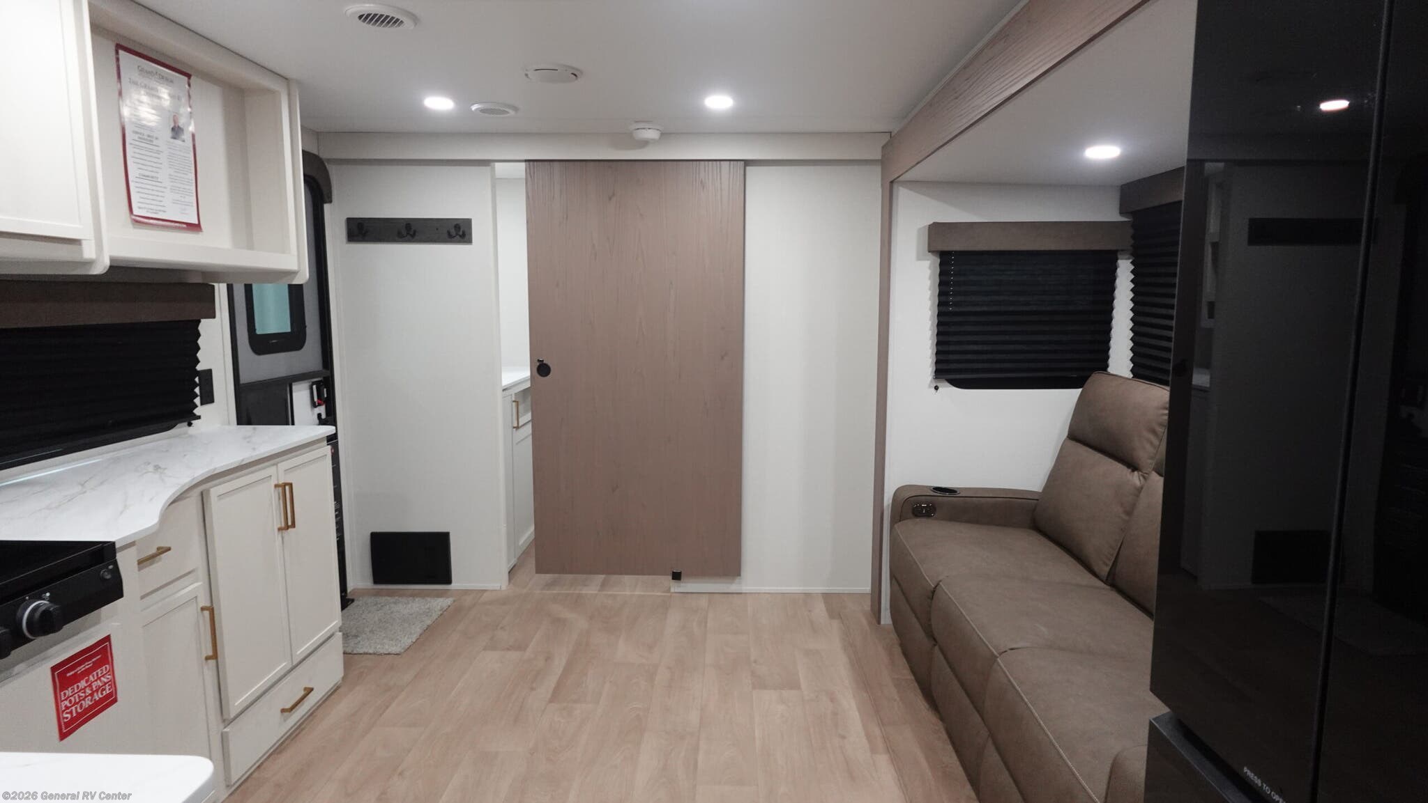 2026 Grand Design TRANSCEND-X 22RBX - New Travel Trailer For Sale by General RV Center in Mount Clemens, Michigan