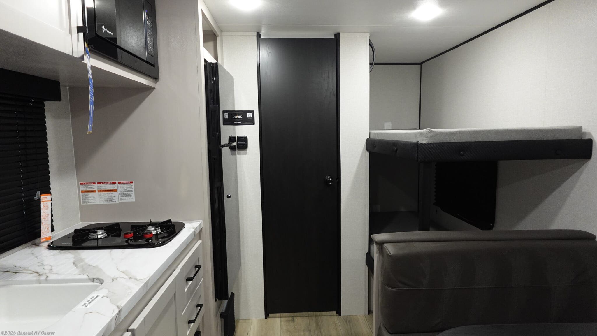 2026 Jayco FEATHER 17BHSL - New Travel Trailer For Sale by General RV Center in Mount Clemens, Michigan