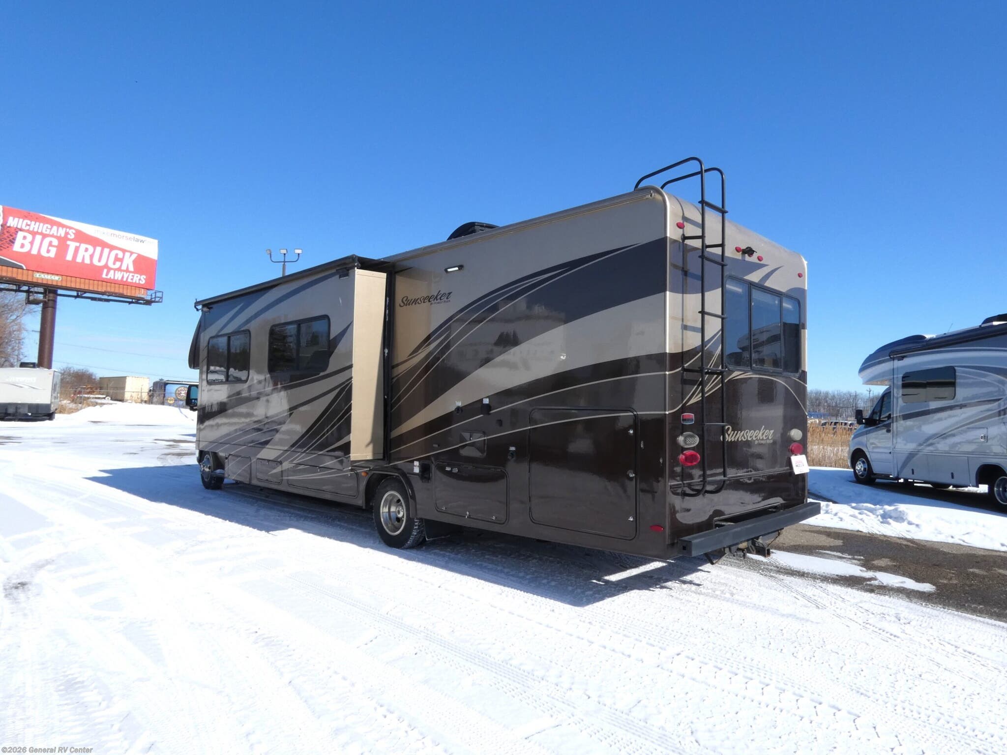 2017 Sunseeker 3010DS by Forest River from General RV Center in Mount Clemens, Michigan