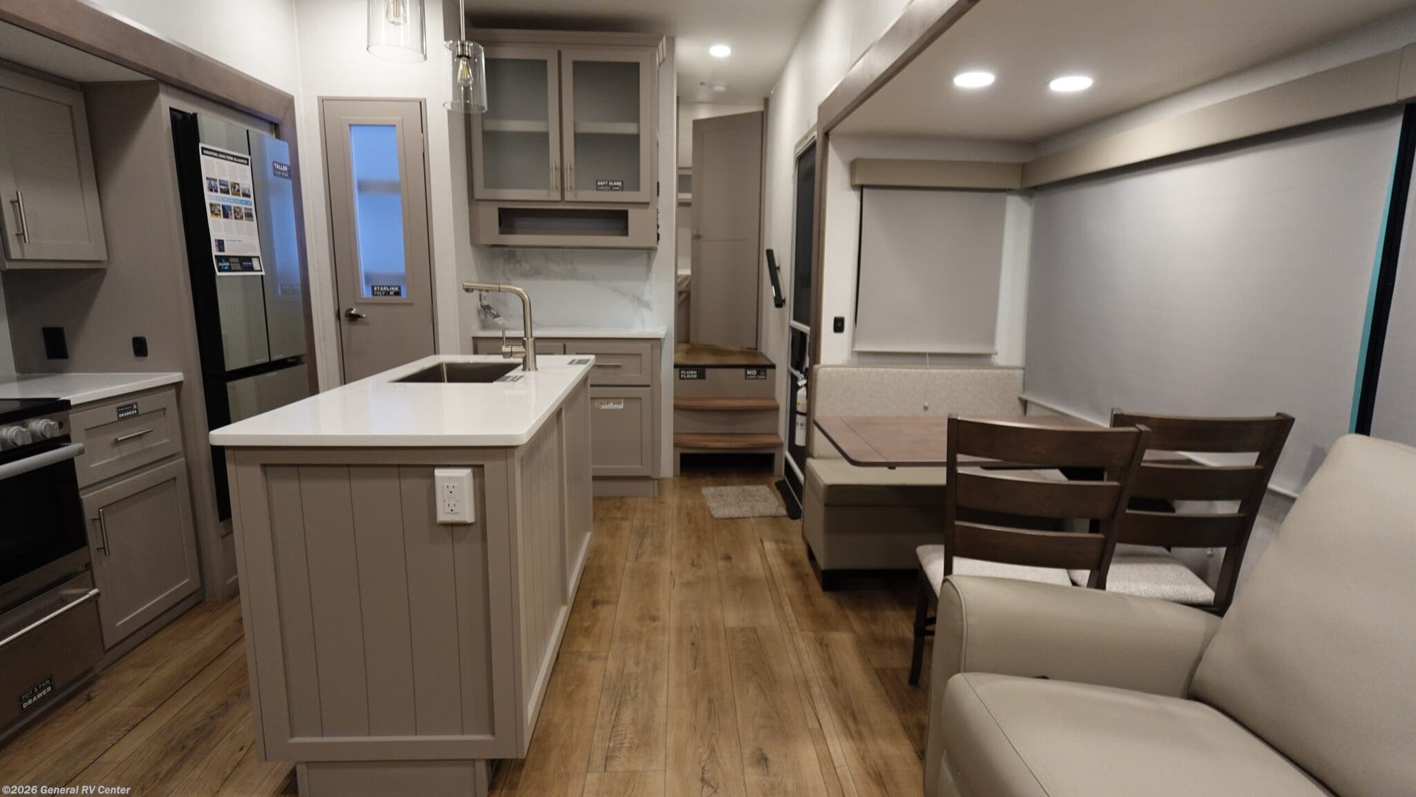New 2026 Alliance RV Avenue 29RL available in Mount Clemens, Michigan