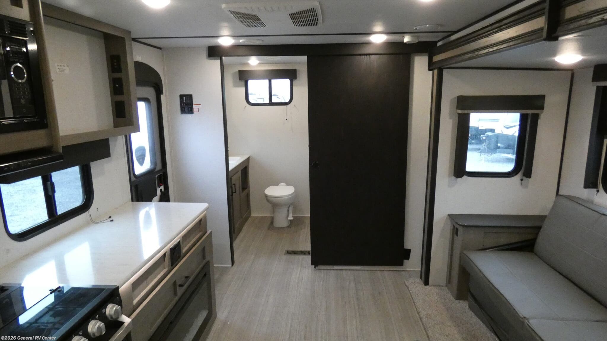 2021 Keystone Hideout 243RB - Used Travel Trailer For Sale by General RV Center in Mount Clemens, Michigan