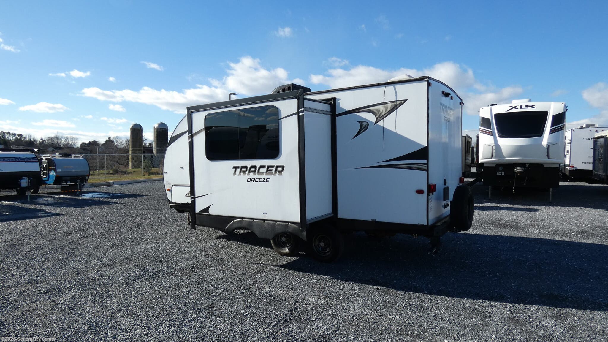 2019 Tracer Breeze 19MRB by Prime Time from General RV Center in Mount Clemens, Michigan