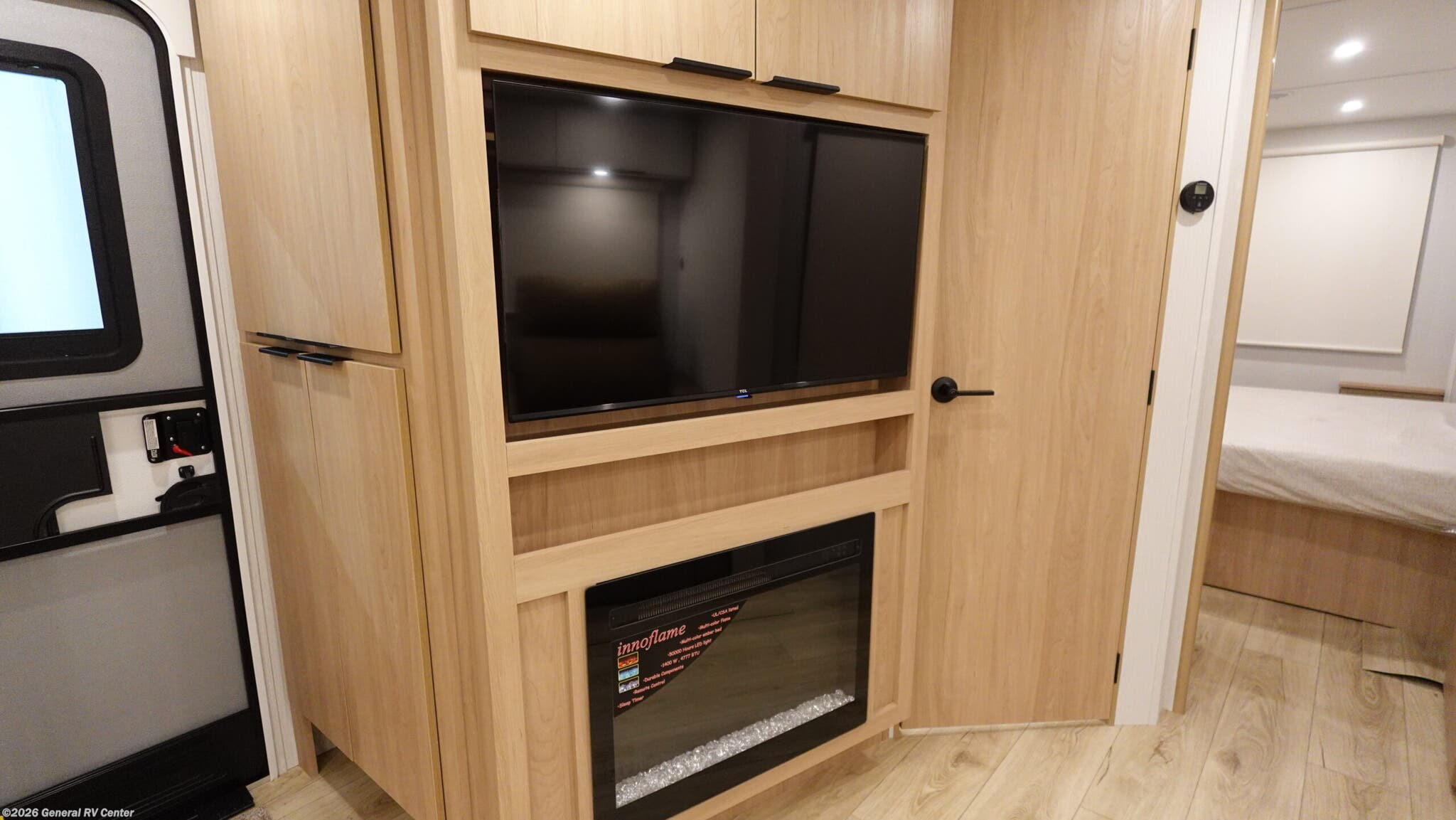 New 2026 Jayco Pinnacle 38FBRK available in Mount Clemens, Michigan