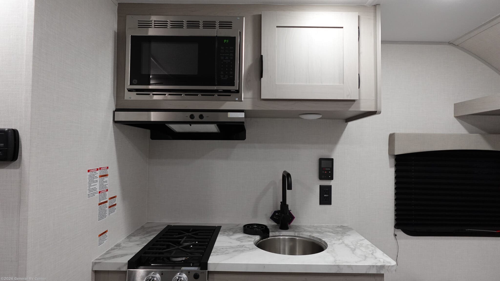 2026 Open Range 21QB - New Travel Trailer For Sale by General RV Center in Mount Clemens, Michigan