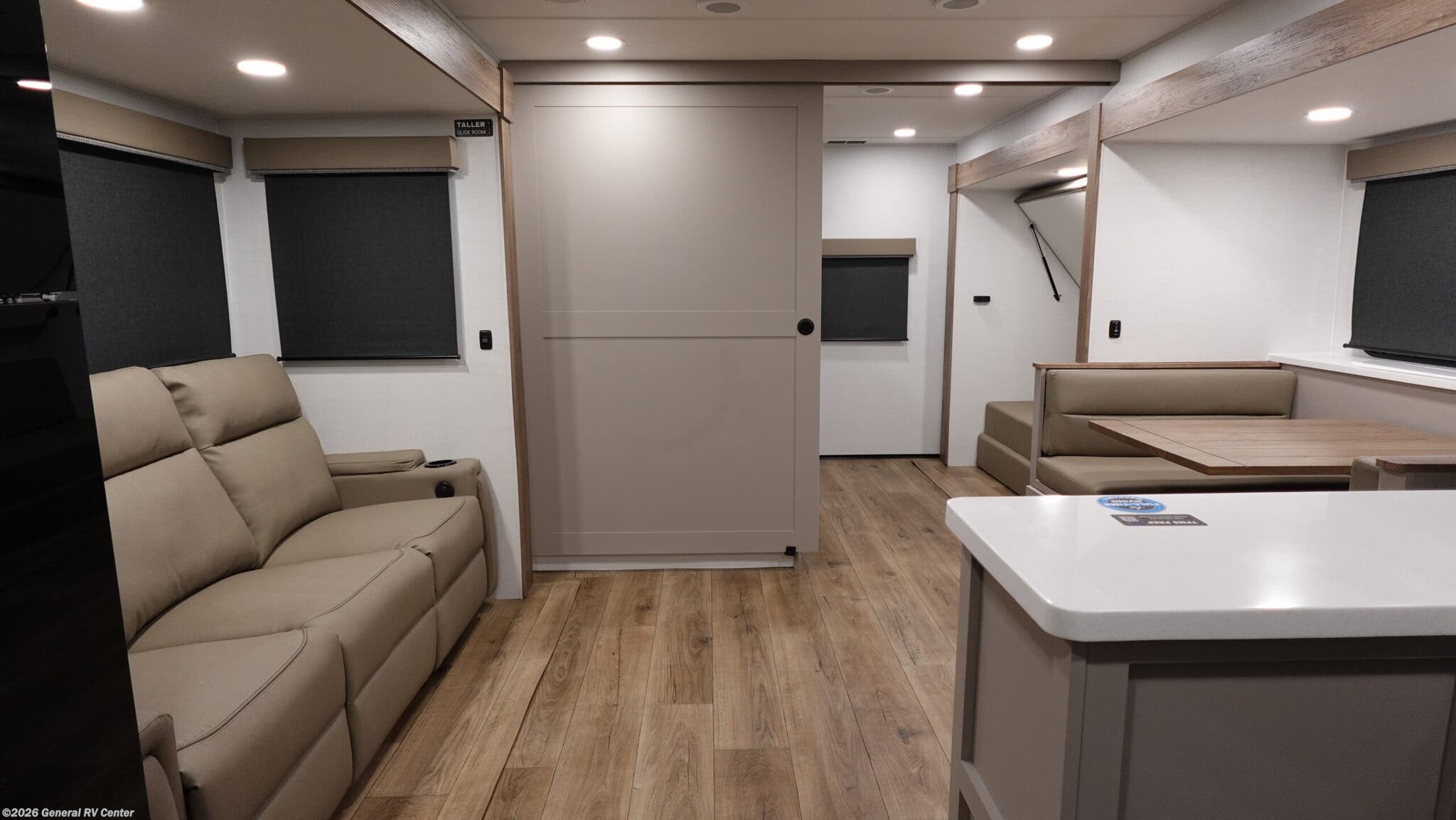 2026 Alliance RV Delta 321BH - New Travel Trailer For Sale by General RV Center in Mount Clemens, Michigan