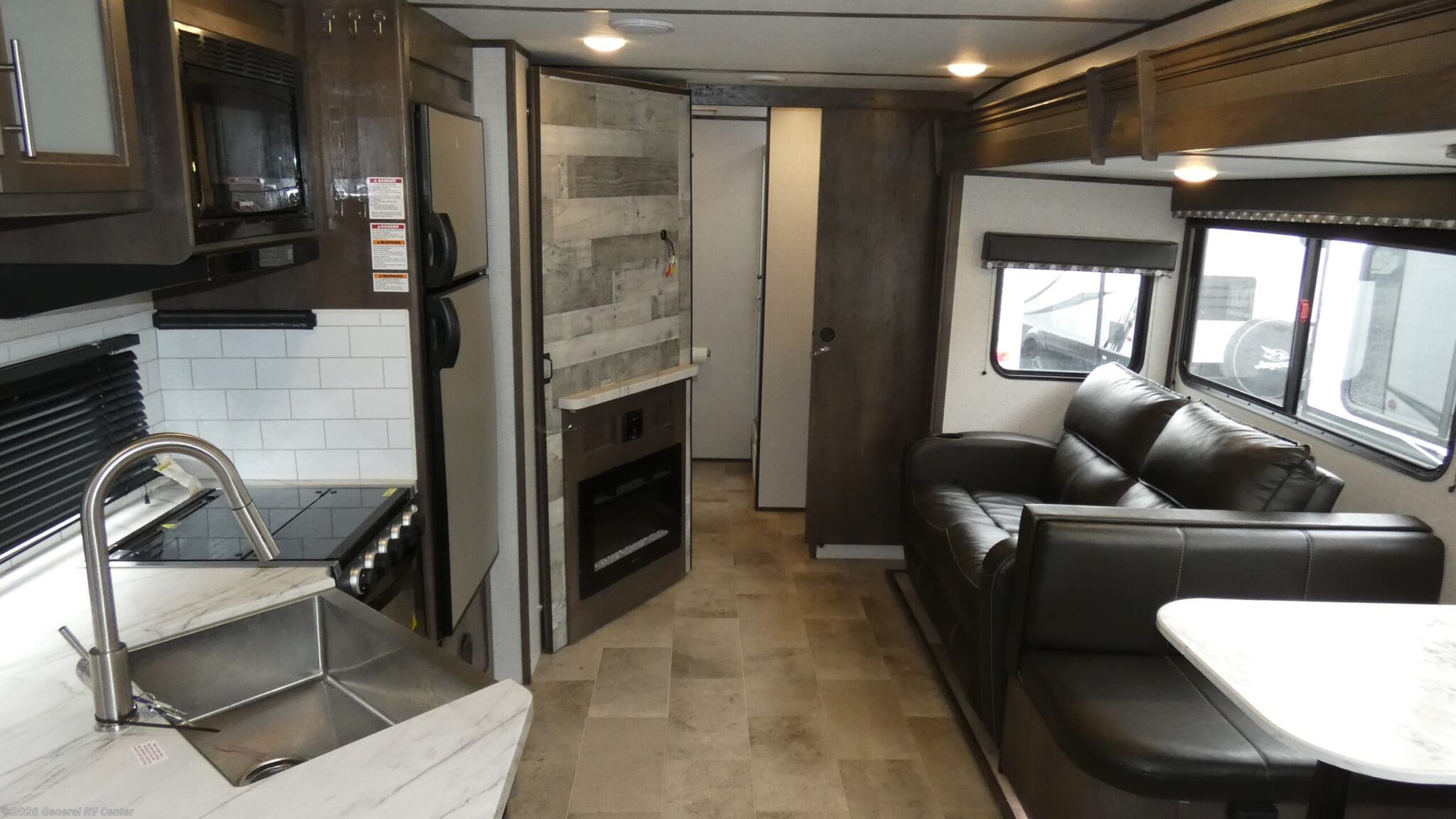 2021 Dutchmen Coleman Light 3055BS - Used Travel Trailer For Sale by General RV Center in Mount Clemens, Michigan