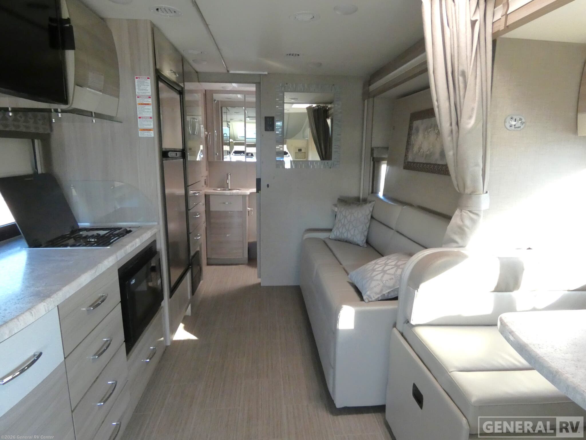 2023 Thor Motor Coach Delano 24FB-SV - Used Class C For Sale by General RV Center in Mount Clemens, Michigan