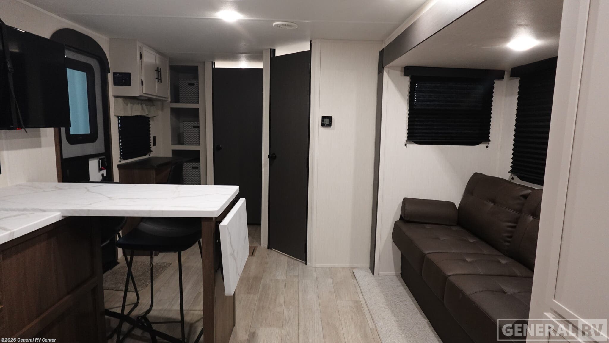 2026 Prime Time Avenger 25MKO - New Travel Trailer For Sale by General RV Center in Mount Clemens, Michigan