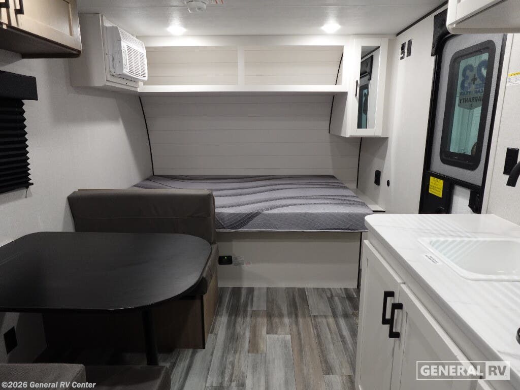 New 2026 Jayco Flight 170BH available in Mount Clemens, Michigan