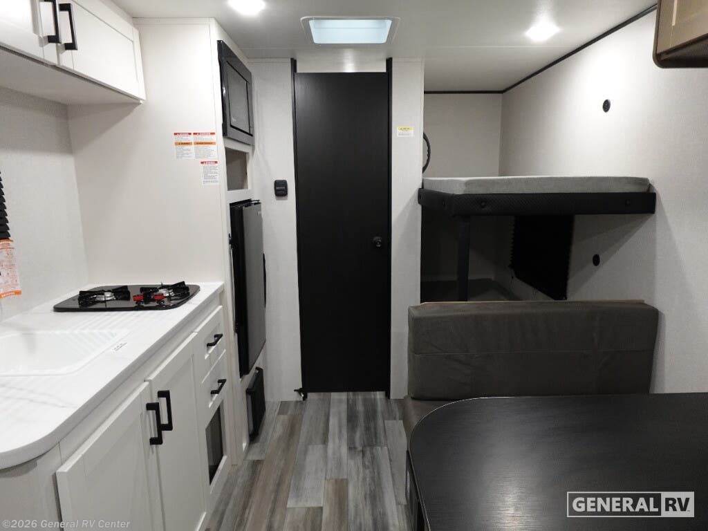 2026 Jayco Flight 170BH - New Travel Trailer For Sale by General RV Center in Mount Clemens, Michigan