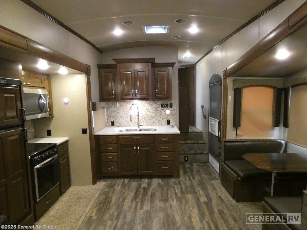 2018 Forest River Cedar Creek 29RE - Used Fifth Wheel For Sale by General RV Center in Mount Clemens, Michigan