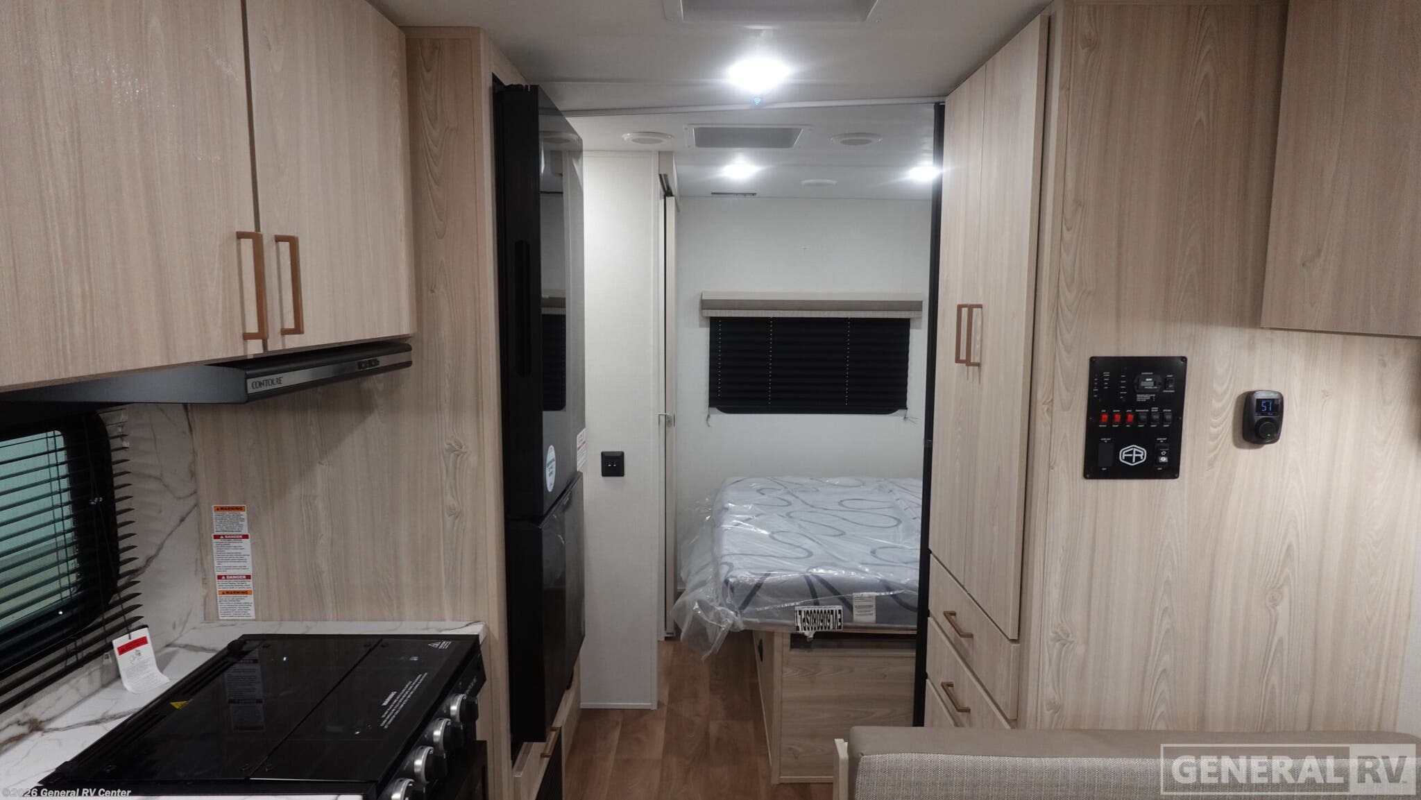 2026 East to West Entrada 220S - New Class C For Sale by General RV Center in Mount Clemens, Michigan