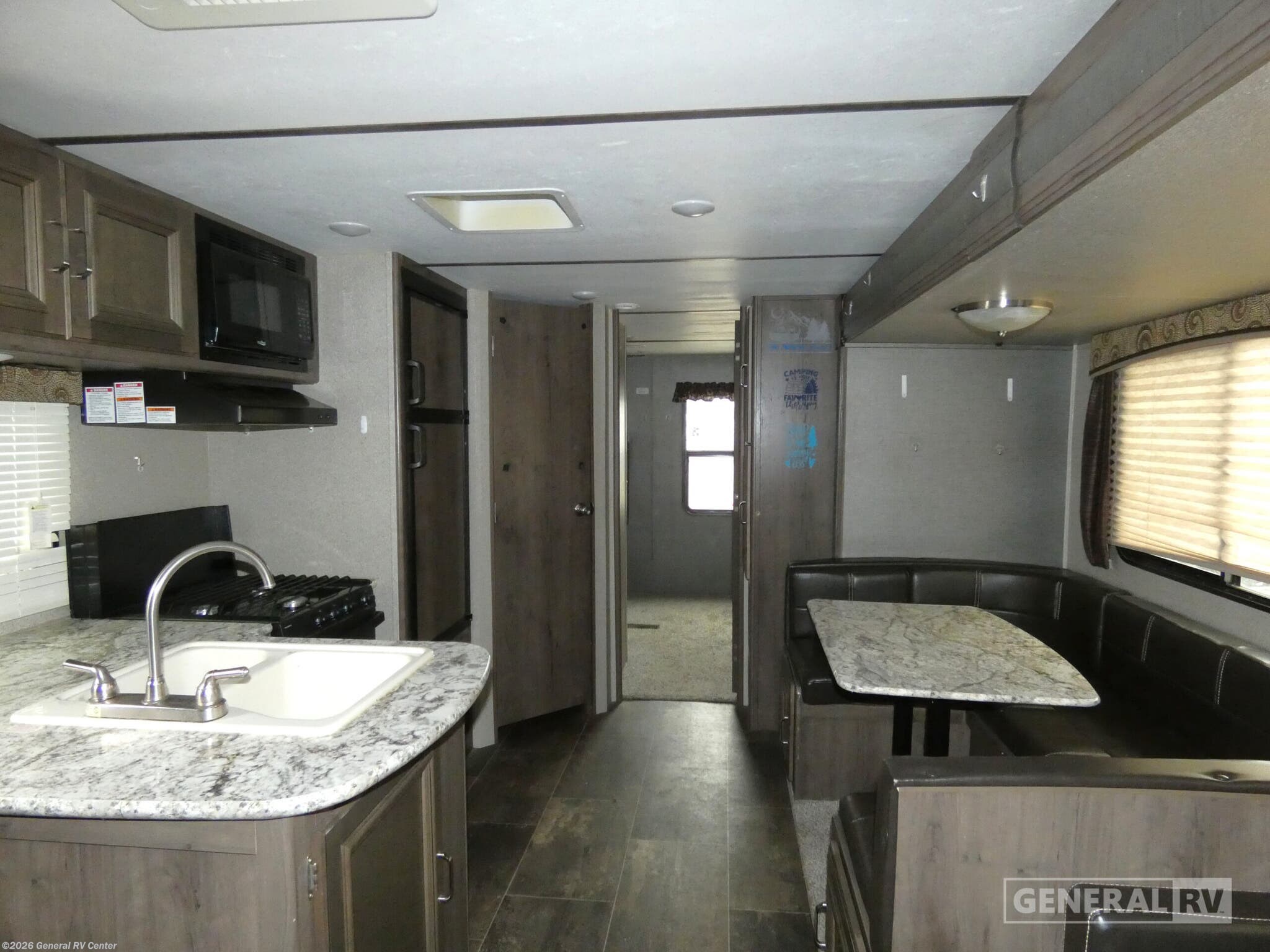2019 Keystone Passport Ultra Lite 3350BH - Used Travel Trailer For Sale by General RV Center in Mount Clemens, Michigan