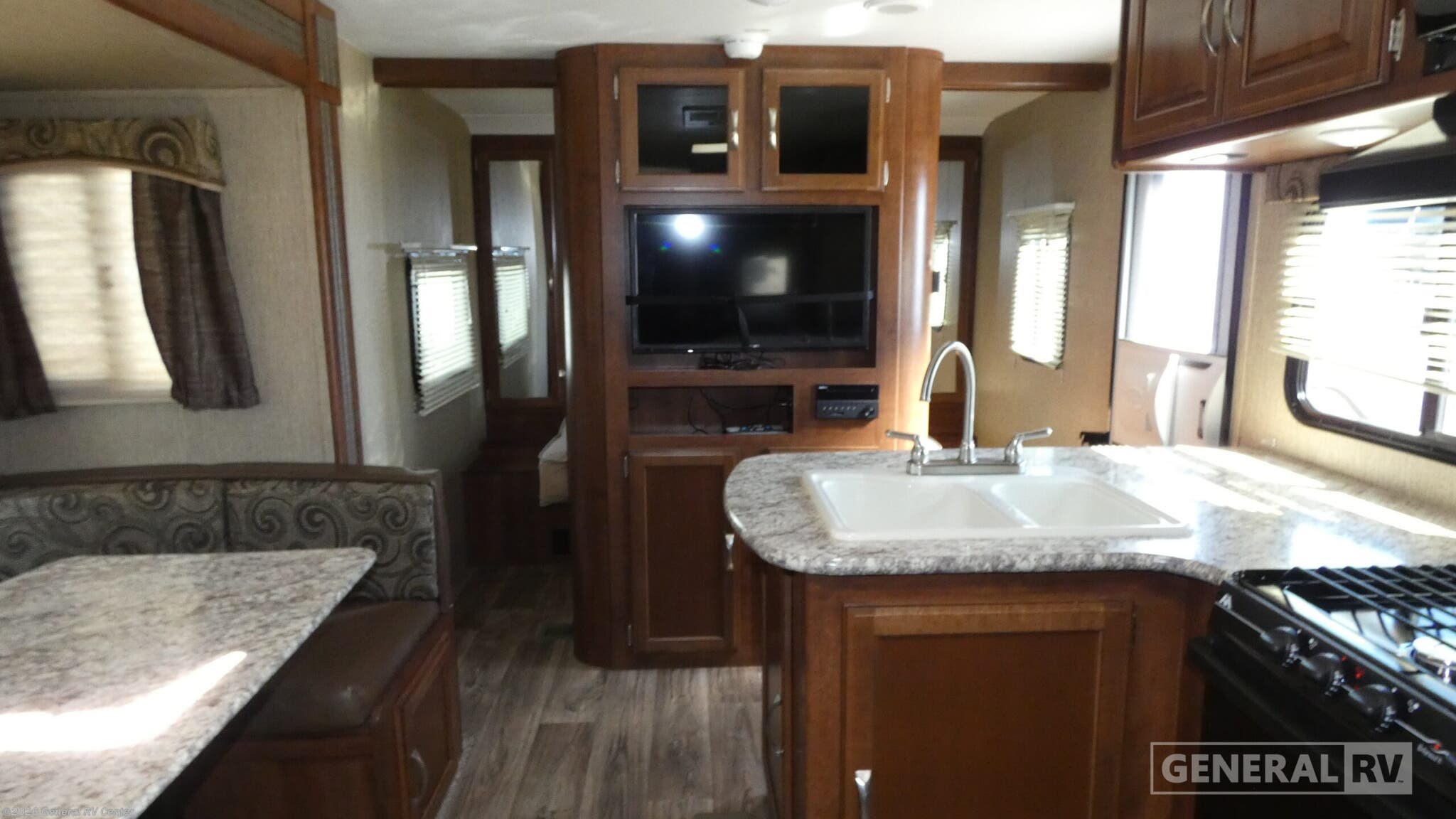Used 2018 Keystone Passport GT 2400BH available in Mount Clemens, Michigan
