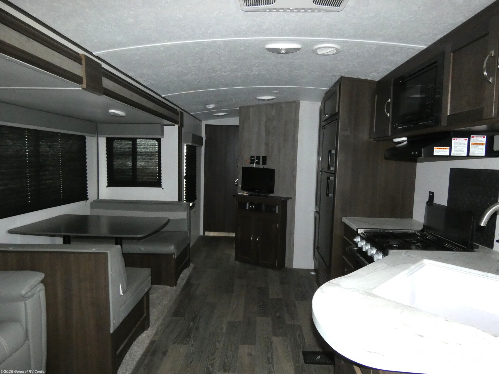 2020 Keystone Springdale 271RL - Used Travel Trailer For Sale by General RV Center in Mount Clemens, Michigan
