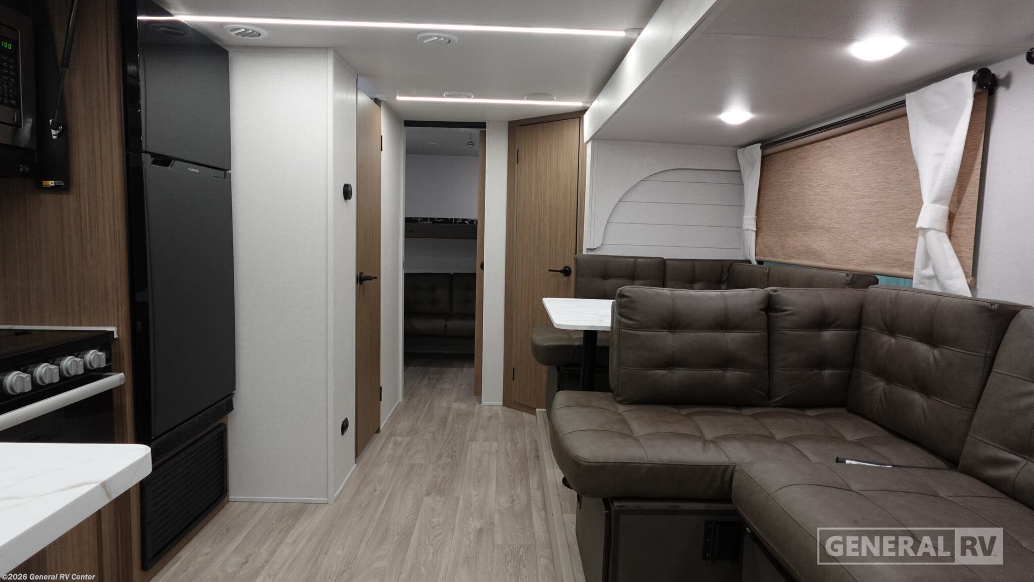 2026 Forest River Wildwood 273QBXL - New Travel Trailer For Sale by General RV Center in Mount Clemens, Michigan