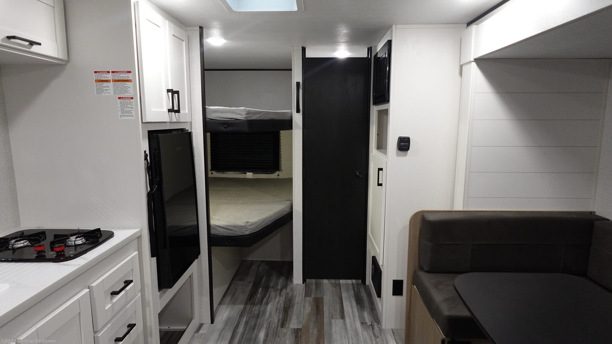 2026 Jayco FLIGHT 178DBS - New Travel Trailer For Sale by General RV Center in Mount Clemens, Michigan