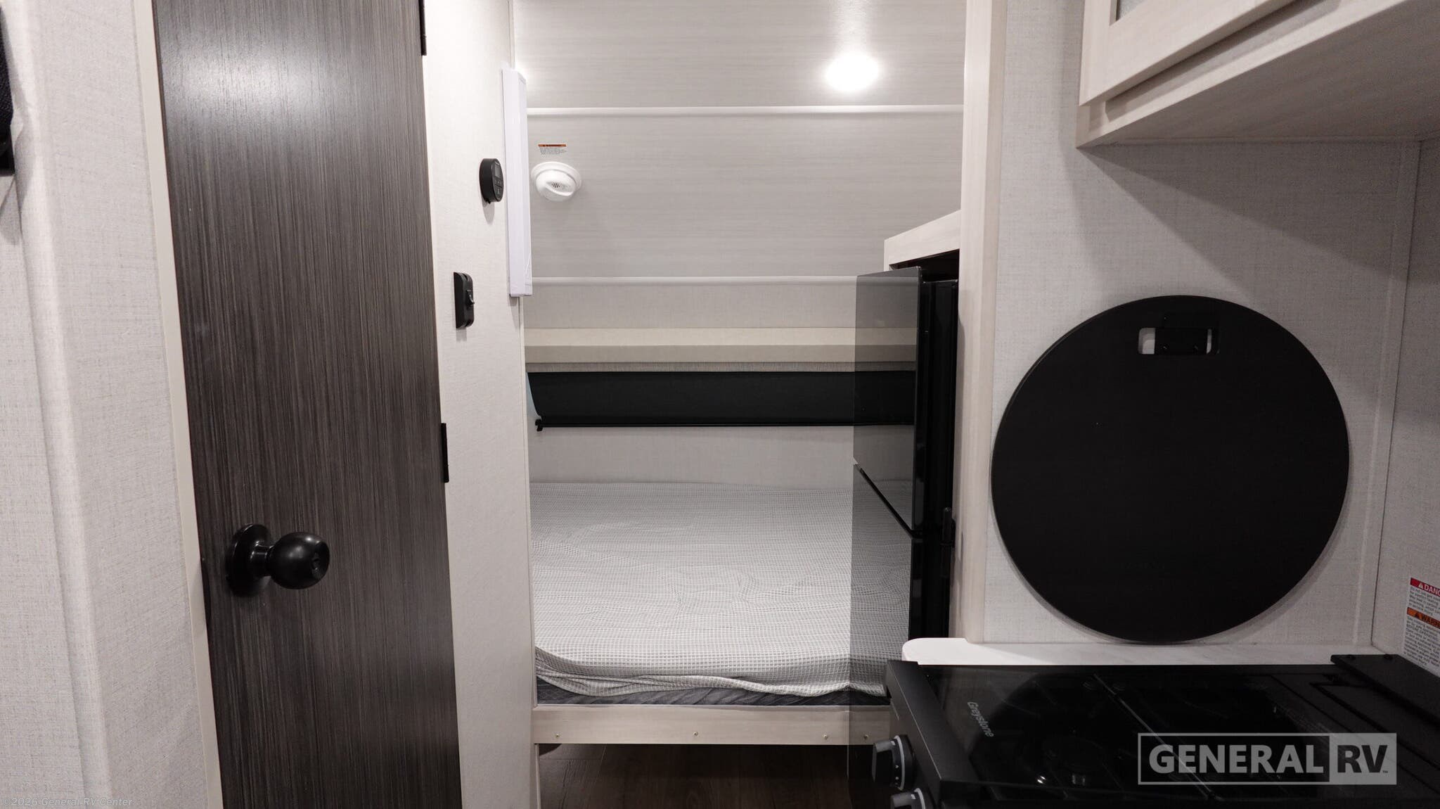 2026 Forest River R*POD RPT171 - New Travel Trailer For Sale by General RV Center in Mount Clemens, Michigan