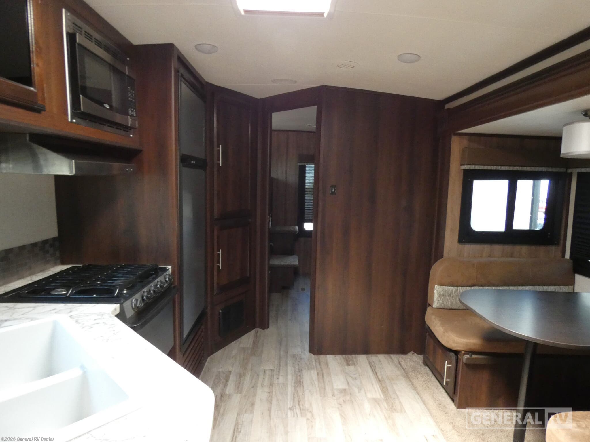 2018 Jayco White Hawk 31BH - Used Travel Trailer For Sale by General RV Center in Mount Clemens, Michigan