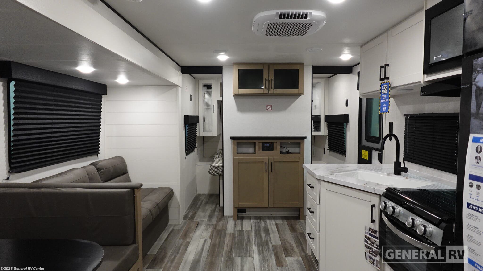 New 2026 Jayco Jay Flight SLX 261BHS available in Mount Clemens, Michigan