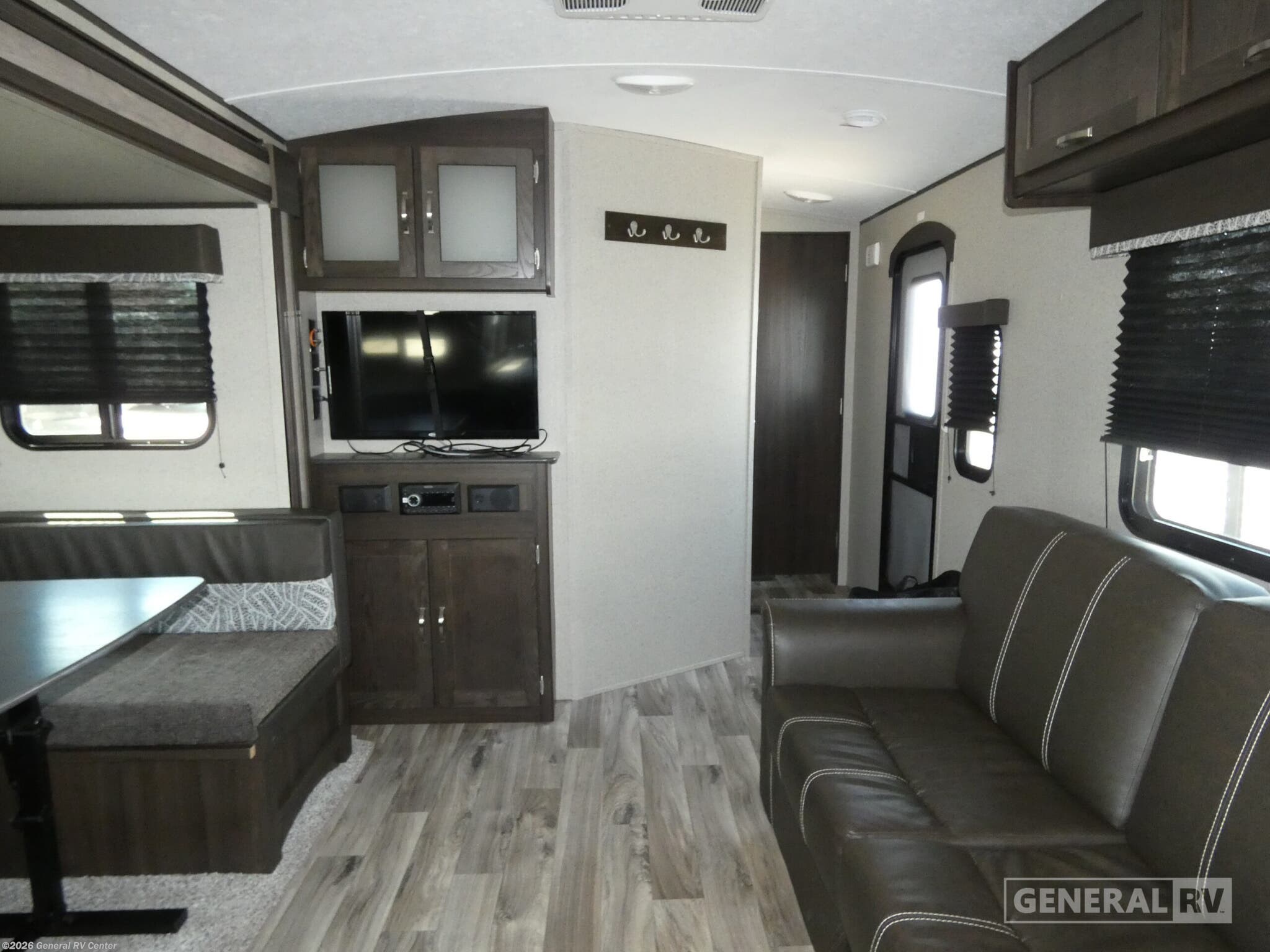 2020 Keystone Springdale 262RKS - Used Travel Trailer For Sale by General RV Center in Mount Clemens, Michigan
