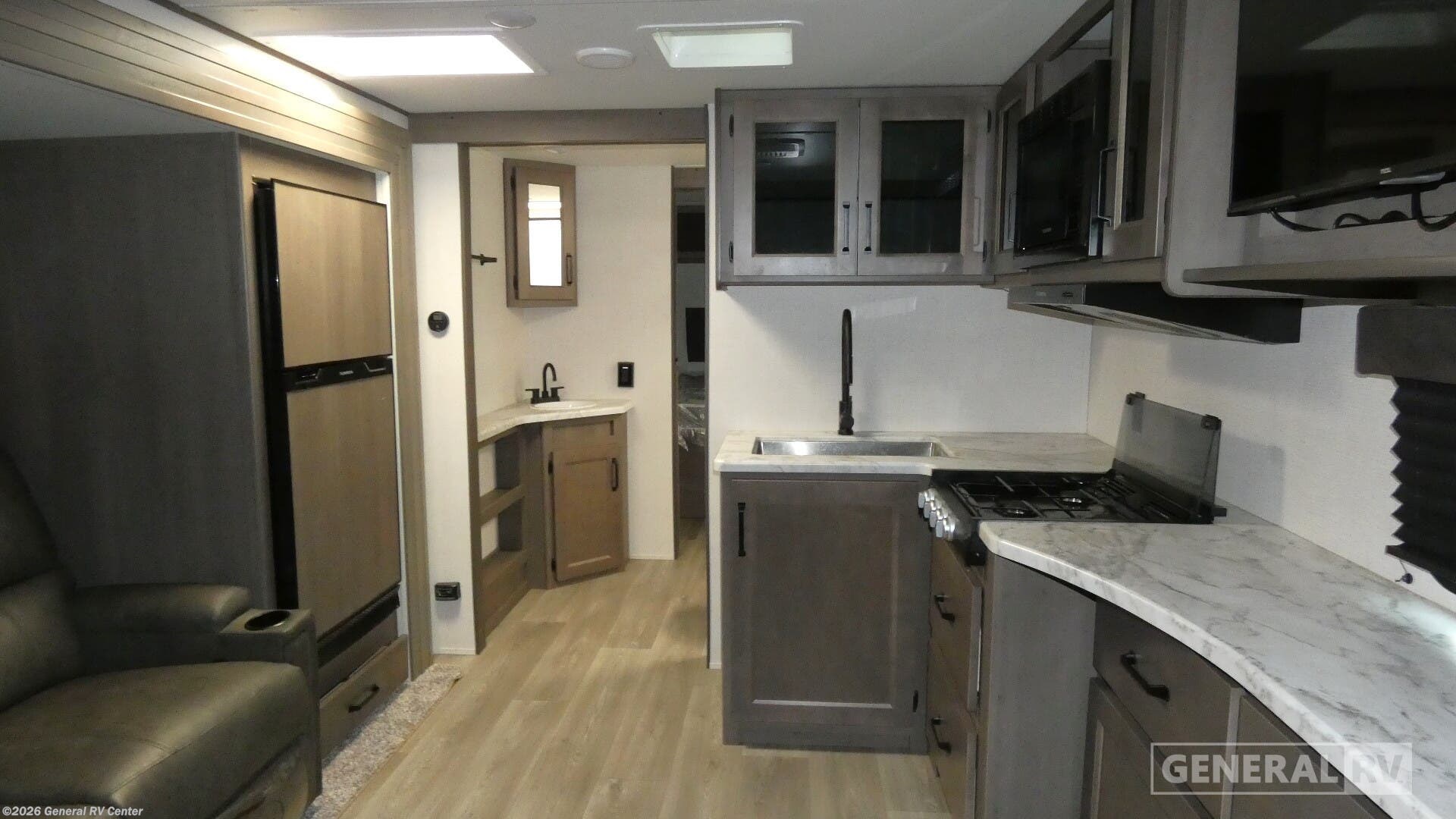 2023 Grand Design Transcend Xplor 245RL - Used Travel Trailer For Sale by General RV Center in Mount Clemens, Michigan