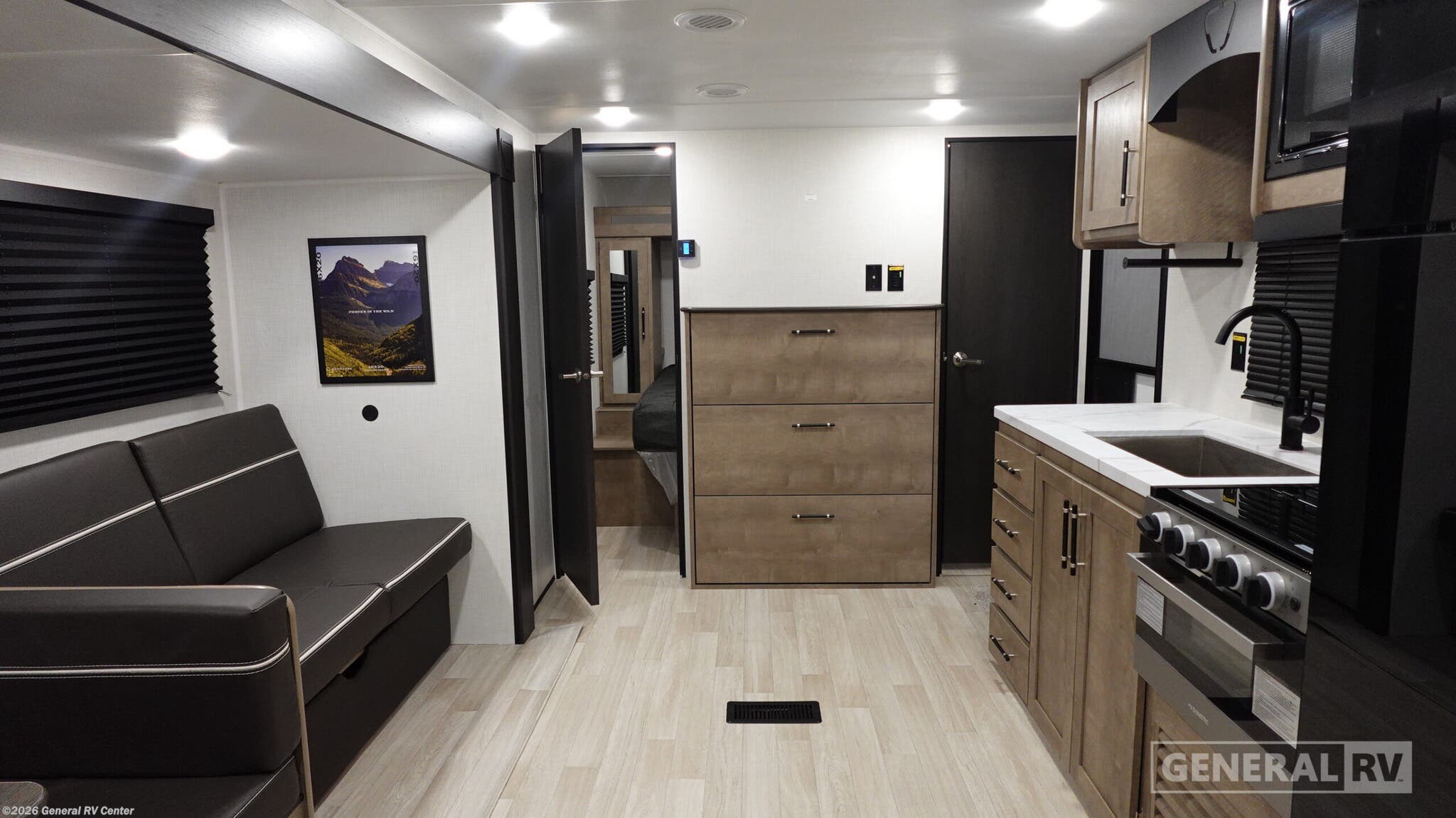 New 2027 Keystone Springdale 2880BRS available in Mount Clemens, Michigan