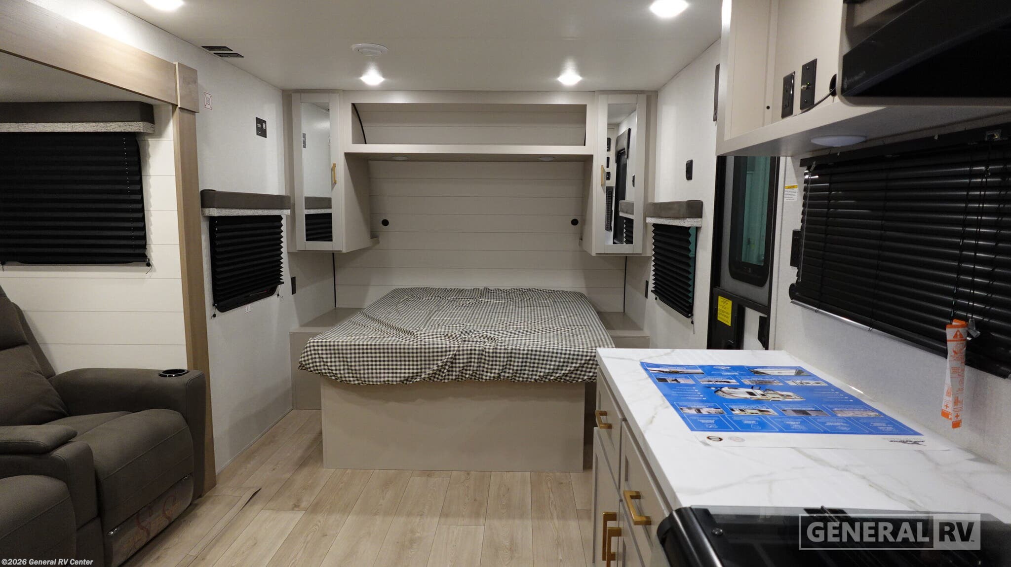 New 2026 Jayco Jay Flight 200MKS available in Mount Clemens, Michigan