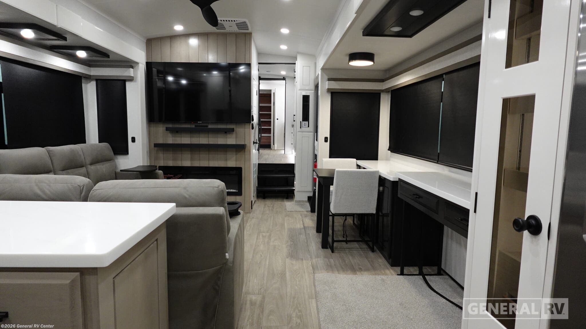 New 2027 Jayco Pinnacle 38FBRK available in Mount Clemens, Michigan
