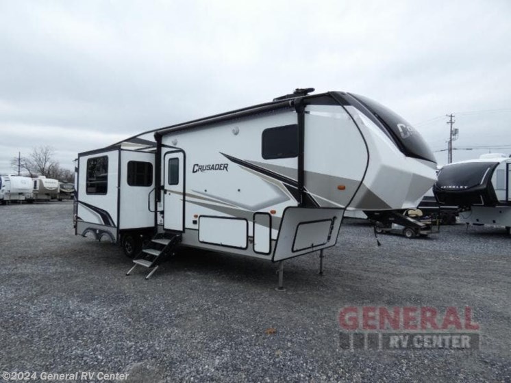 Used 2021 Prime Time Crusader Lite 33BH available in Elizabethtown, Pennsylvania