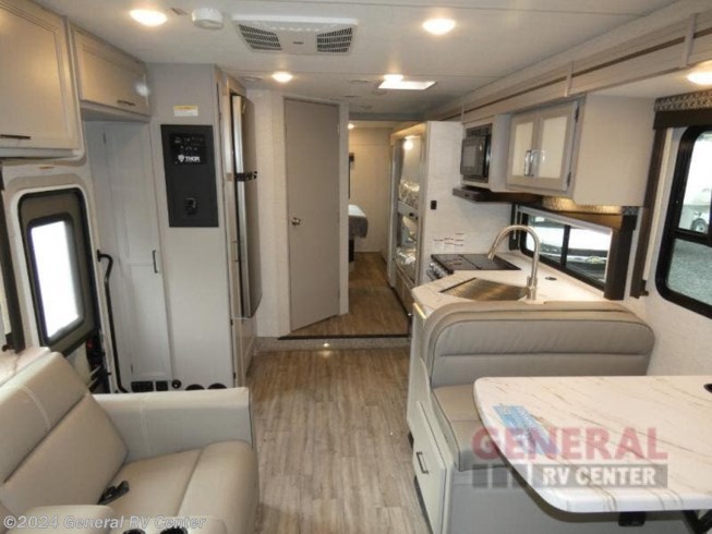 2024 Thor Motor Coach Quantum SE SL31 Ford - New Class C For Sale by General RV Center in Elizabethtown, Pennsylvania