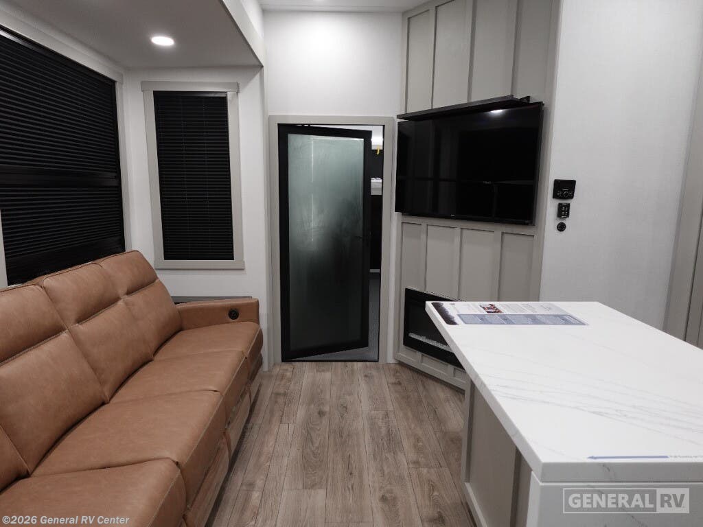 2025 Model G 4000 by Brinkley RV from General RV Center in Elizabethtown, Pennsylvania