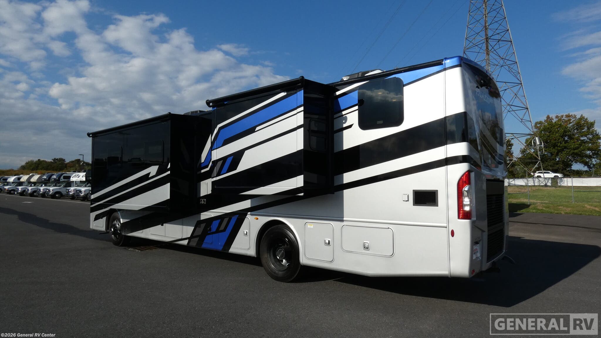 2026 Palazzo GT 37.5 by Thor Motor Coach from General RV Center in Elizabethtown, Pennsylvania