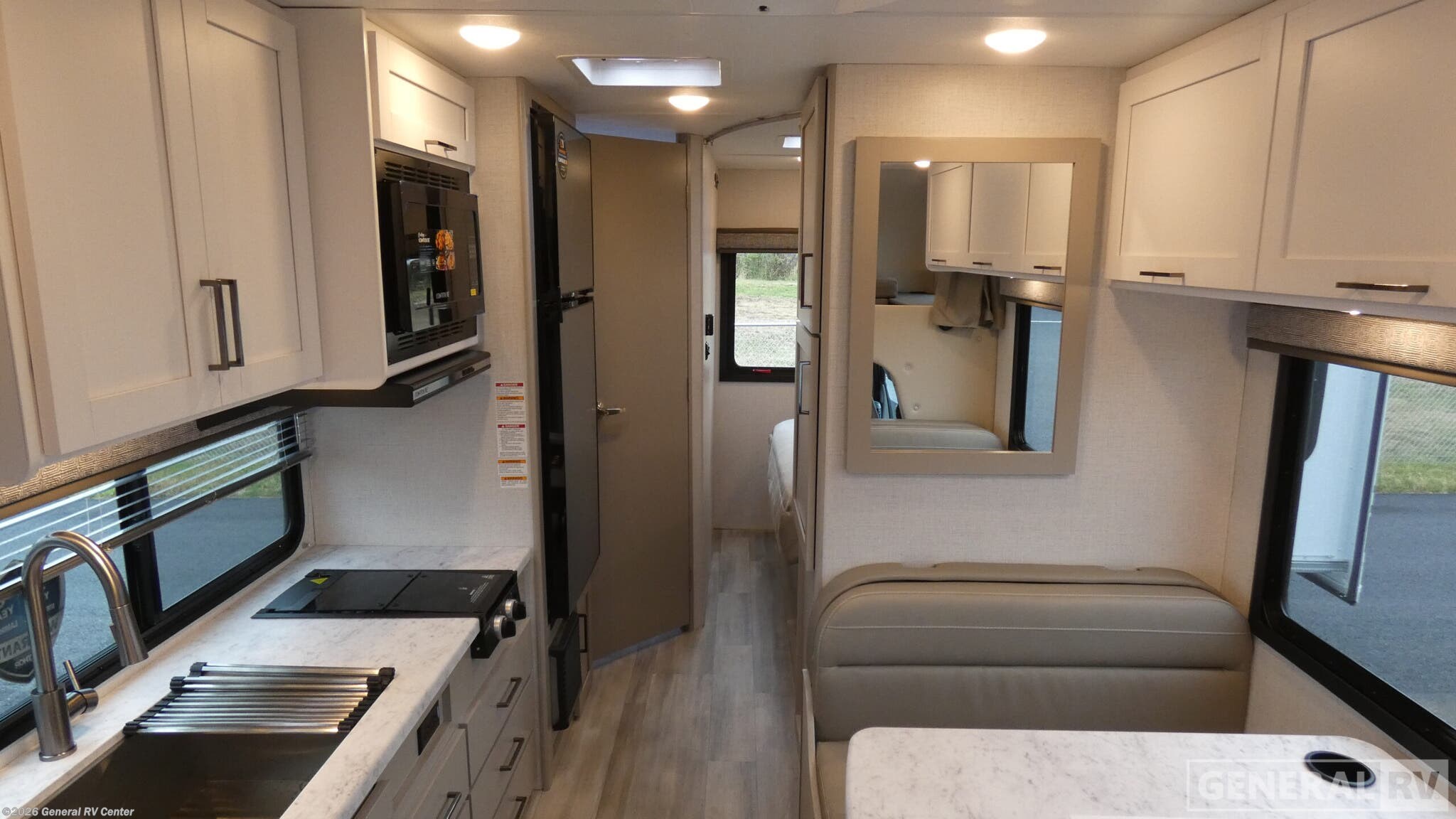 2026 Thor Motor Coach Pasadena SE SZ22 Chevy - New Class C For Sale by General RV Center in Elizabethtown, Pennsylvania