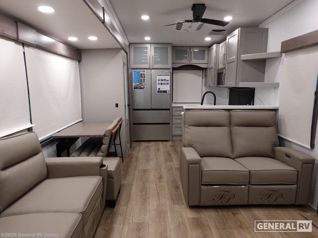 2026 Alliance RV Paradigm 382RK - New Fifth Wheel For Sale by General RV Center in Elizabethtown, Pennsylvania