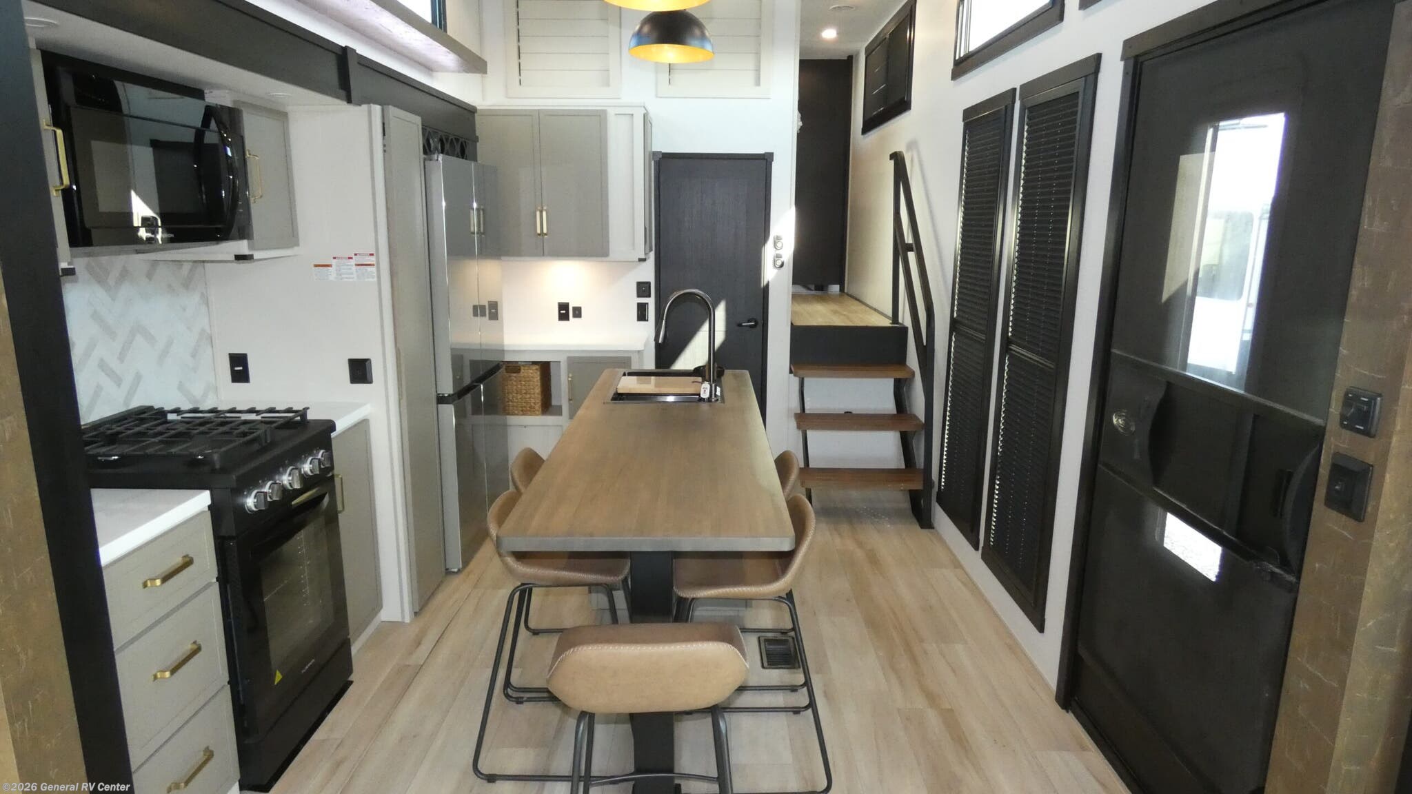 New 2026 Forest River SALEM-HEM ROOST43 available in Elizabethtown, Pennsylvania