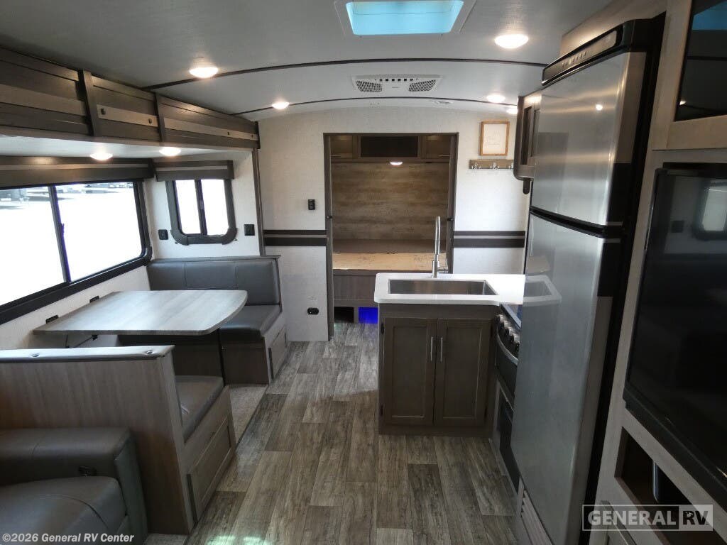 Used 2022 Keystone SUNSET TRAIL 272BH available in Elizabethtown, Pennsylvania