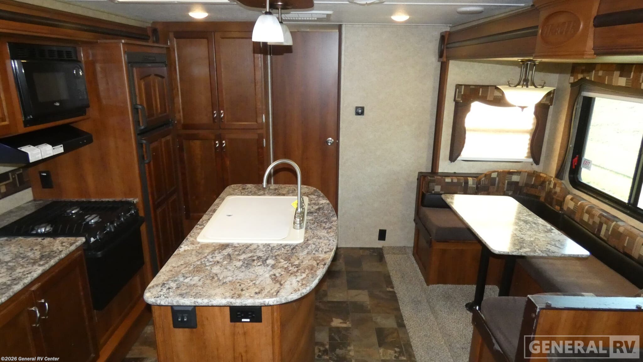 2014 Prime Time Tracer 2750RBS - Used Travel Trailer For Sale by General RV Center in Elizabethtown, Pennsylvania
