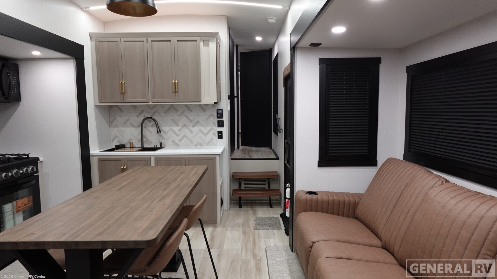 New 2026 Forest River SALEM-HEM 376FAM available in Elizabethtown, Pennsylvania